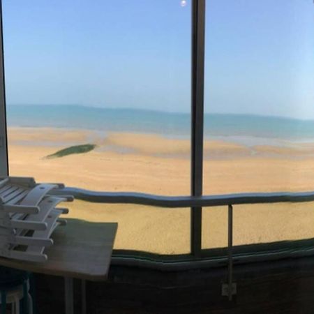 Appartement T2 Avec Vue Sur Mer Directe ! Courseulles-sur-Mer Exteriér fotografie
