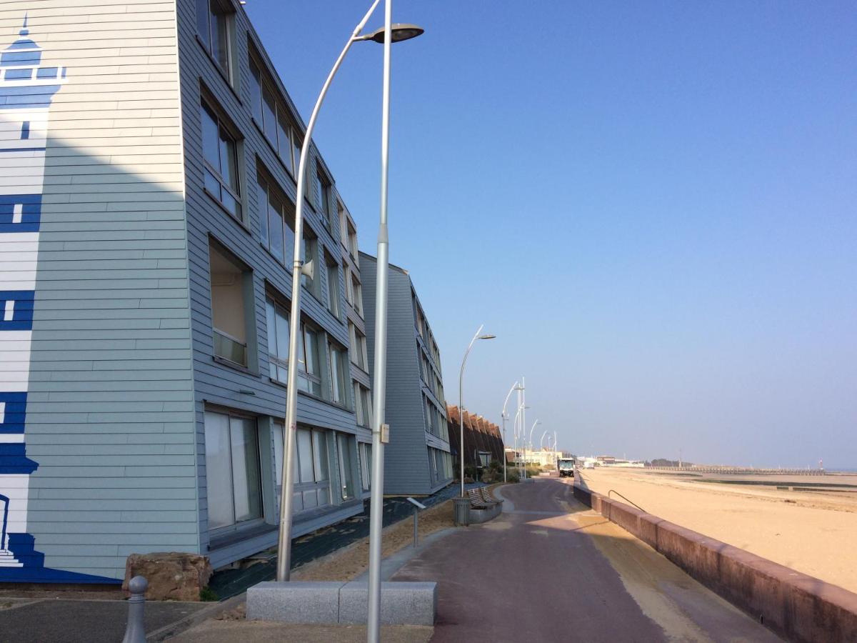 Appartement T2 Avec Vue Sur Mer Directe ! Courseulles-sur-Mer Exteriér fotografie